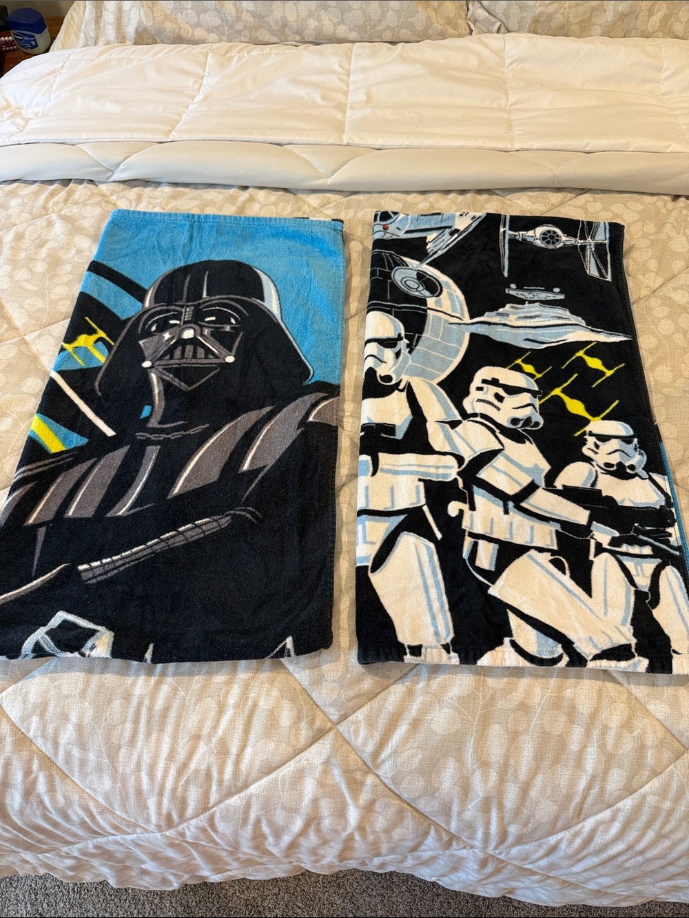 Bundle of 2 Bath/Beach/Pool Towels Star Wars Darth Vader & Stormtroopers